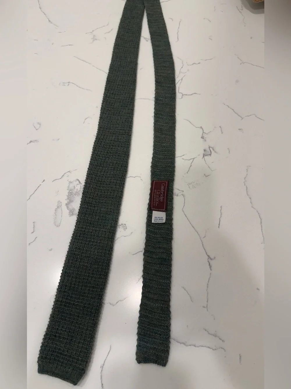 Vintage Cambridge Classics by Meryvn’s Men’s Square End Wool Tie in Dark Green